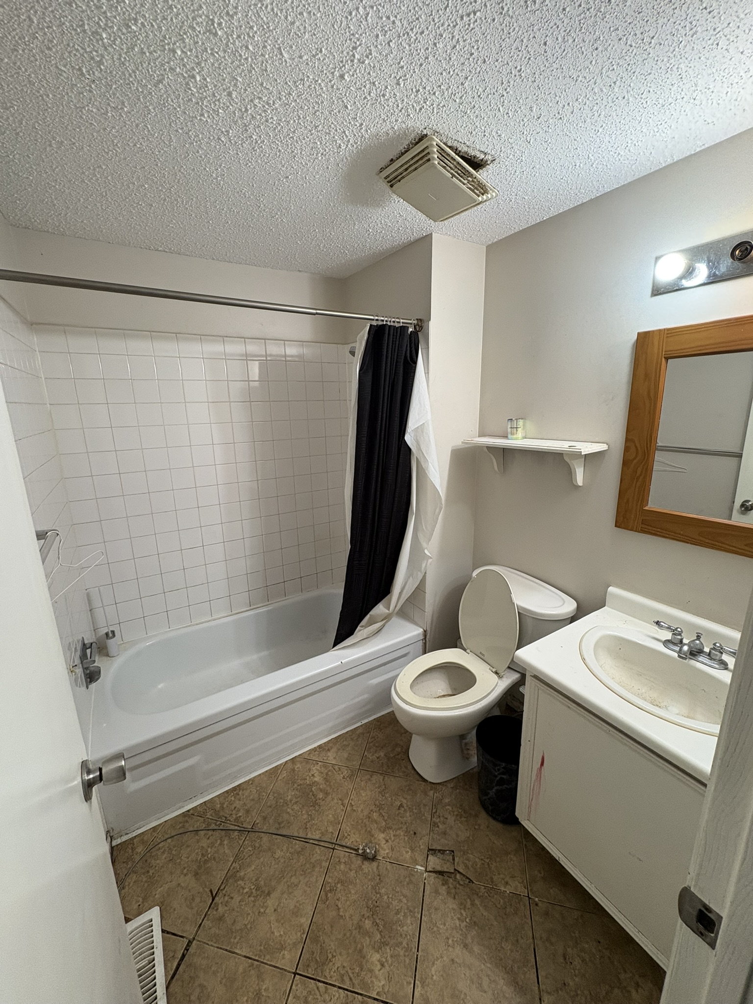 Before Bathroom Remodeling